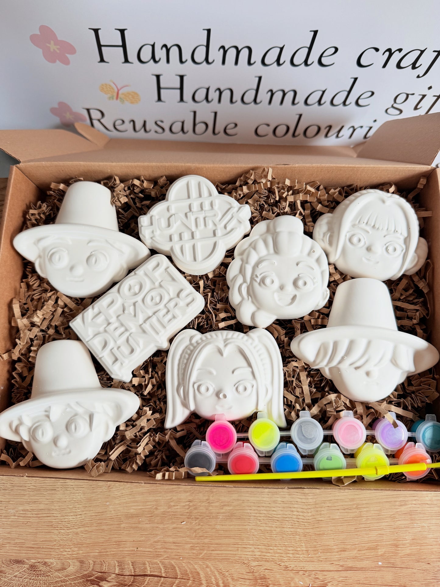 K POP characters inspired plaster of paris craft box - Activity set - Room decoration - Childrens Gifts - Gifts - Paintable - Painting