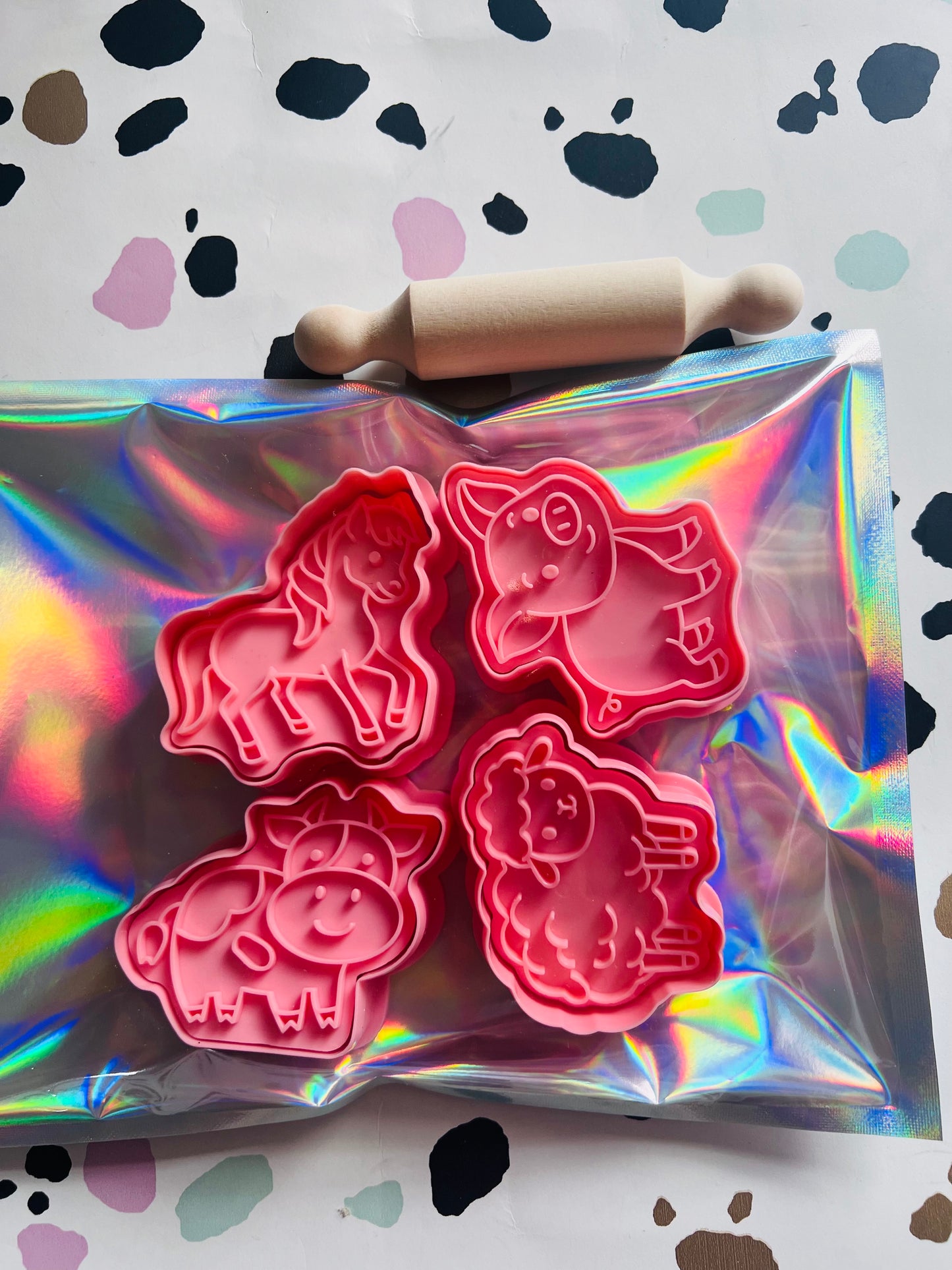 Farm animals modelling dough Shapes and cutters - Sensory Play - Semh - SEN - Home Education- Dough Fun - Eco Friendly children’s gifts - Gift ideas for children - Party Favours - children’s Crafts