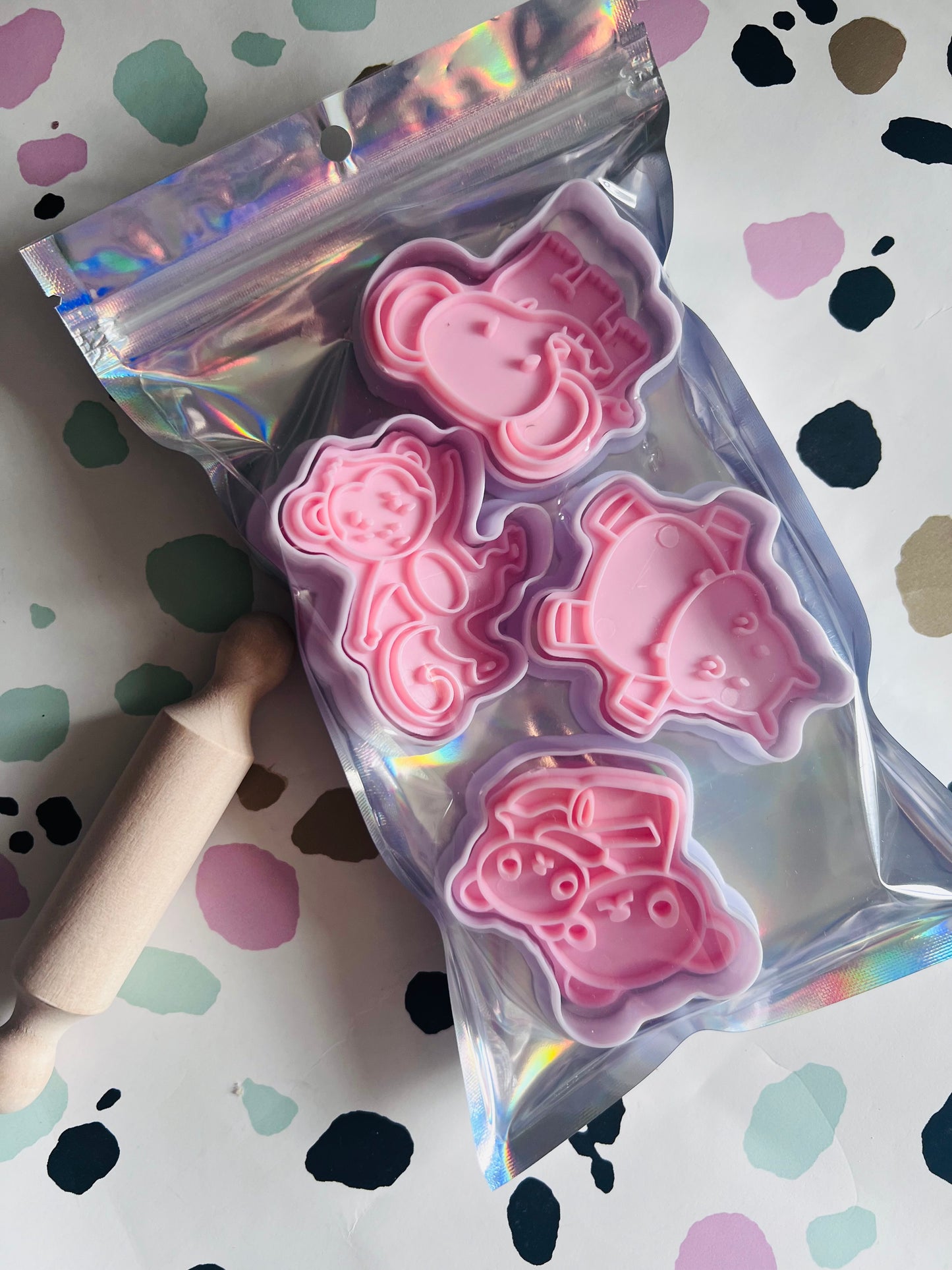 Zoo animal modelling dough Shapes and cutters - Sensory Play - Semh - SEN - Home Education- Dough Fun - Eco Friendly children’s gifts - Gift ideas for children - Party Favours - children’s Crafts