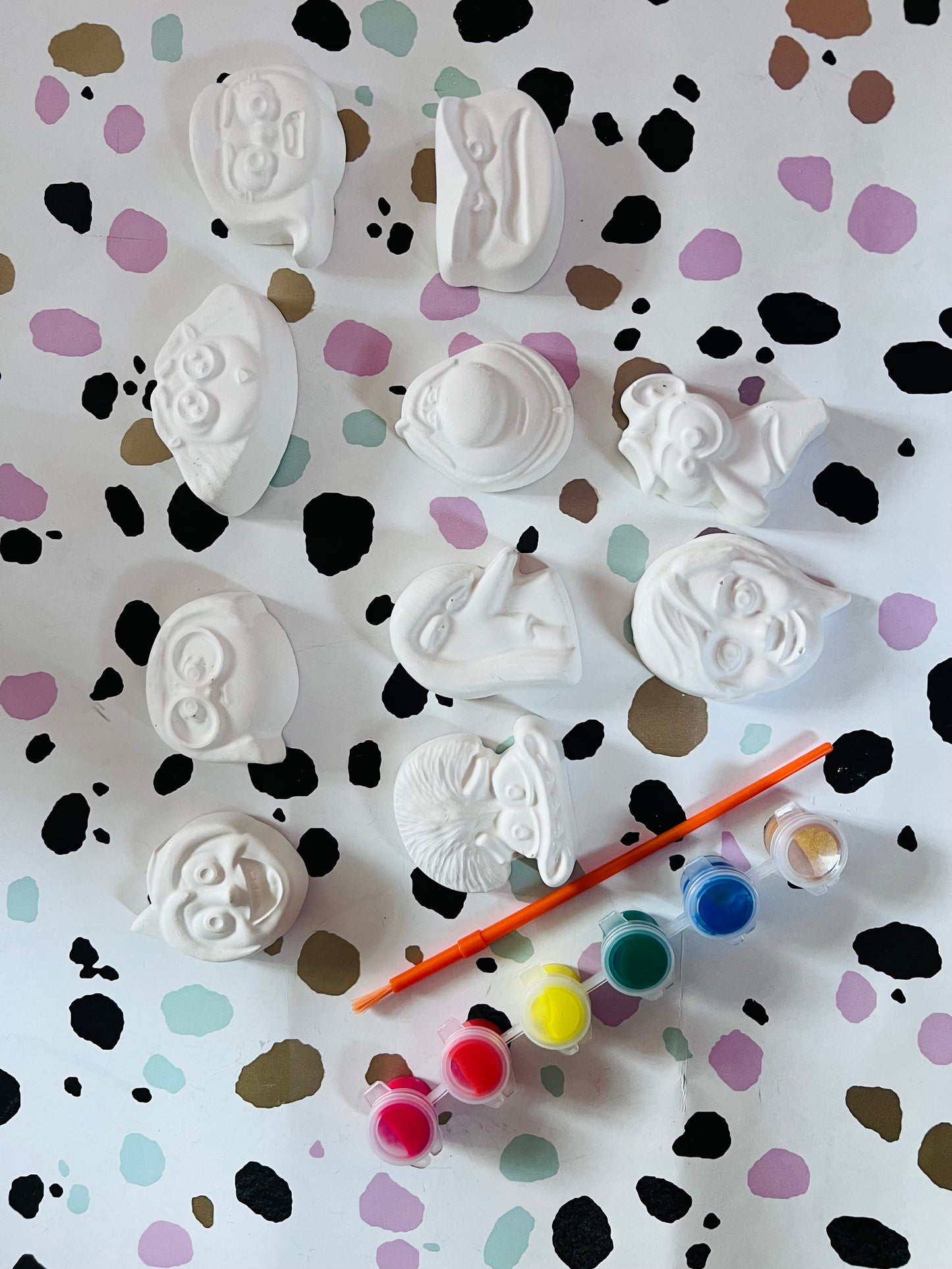 Paint your own emotions character plaster of paris craft box - Activity set - Room decoration - Childrens Gifts - Gifts - Paintable - Painting - Unicorn