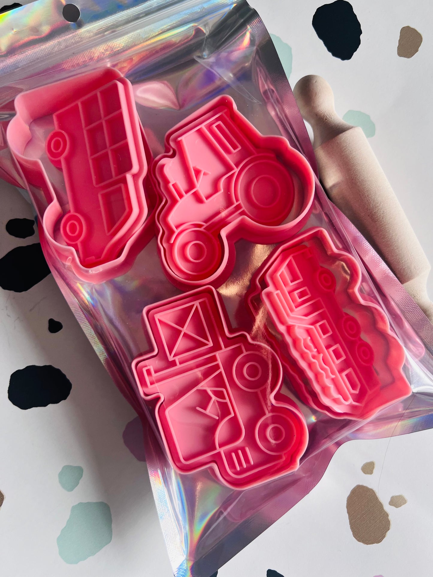 Vehicle 2 Modelling dough Shapes and cutters - Sensory Play - Semh - SEN - Home Education- dough Fun - Eco Friendly children’s gifts - Gift ideas for children - Party Favours - children’s Crafts