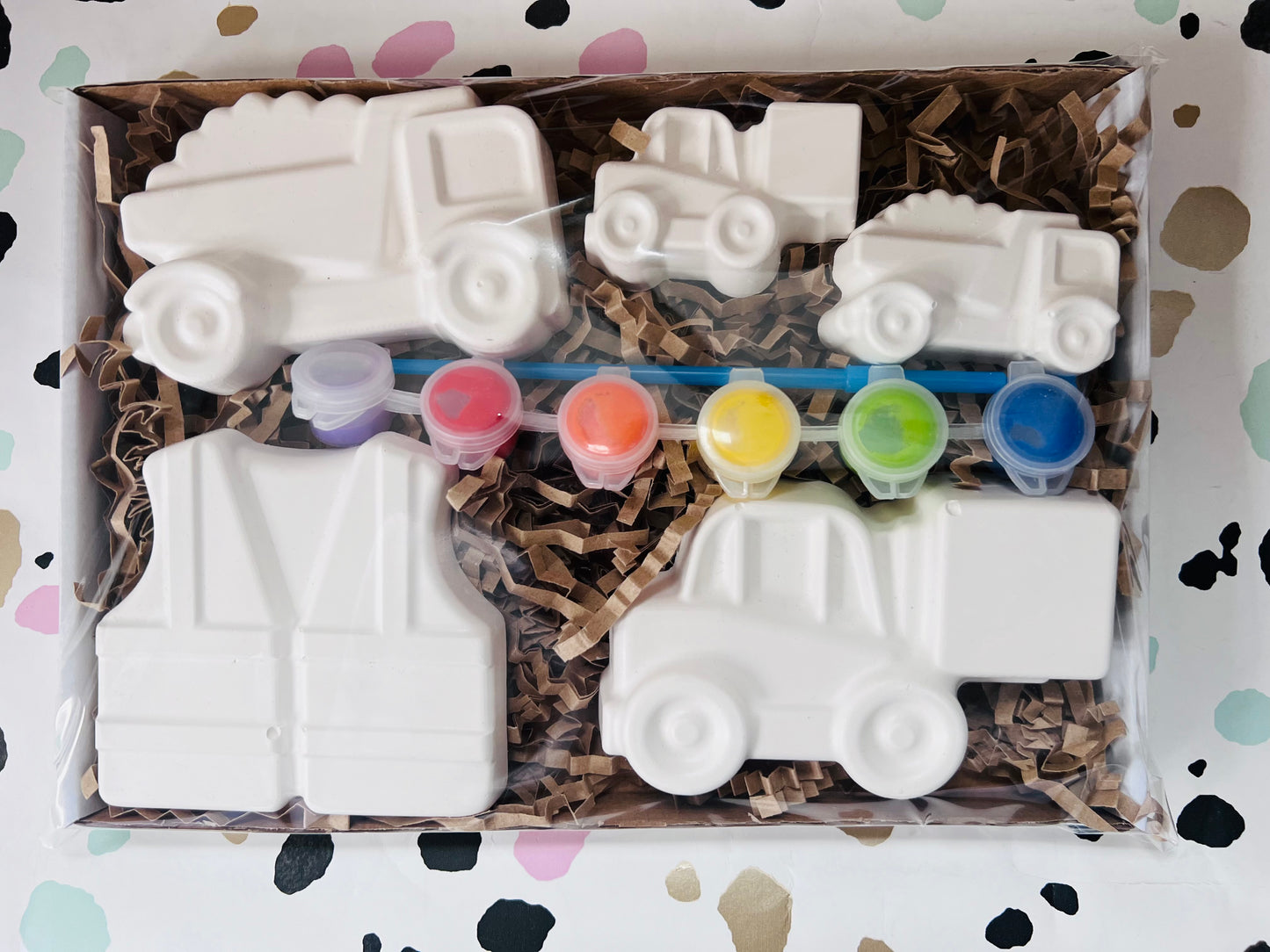 Construction inspired plaster of paris craft box - Activity set - Room decoration - Childrens Gifts - Gifts - Paintable - Painting - Mario