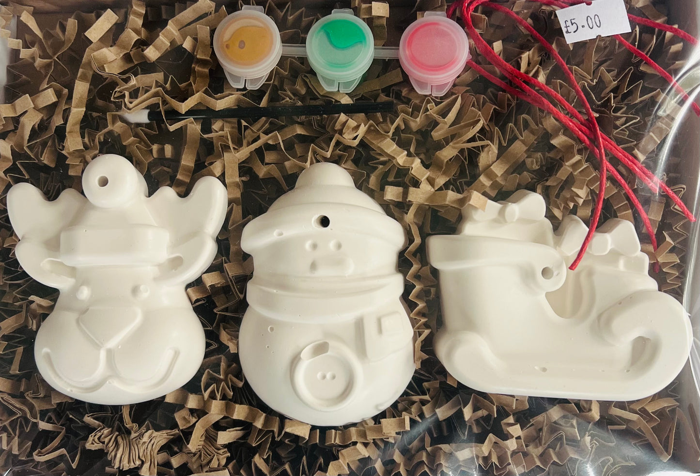 Paint your own 3pc Christmas hanging decorations - Christmas Eve box - Christmas craft kit - Christmas activities- Christmas craft ideas - children’s Christmas gifts - children’s Christmas stocking ideas