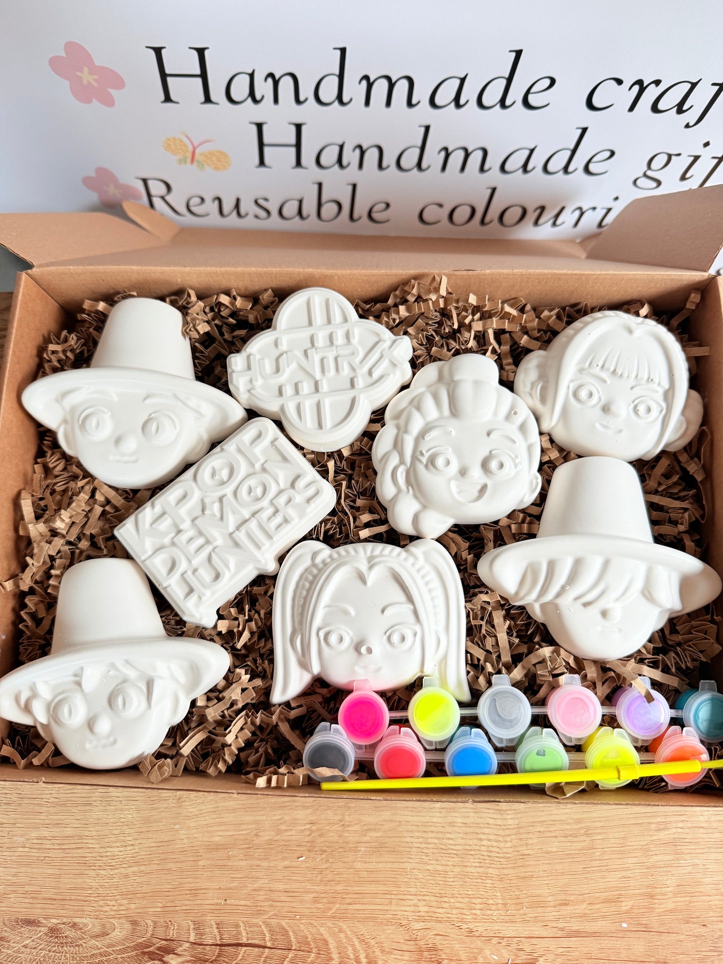 K POP characters inspired plaster of paris craft box - Activity set - Room decoration - Childrens Gifts - Gifts - Paintable - Painting