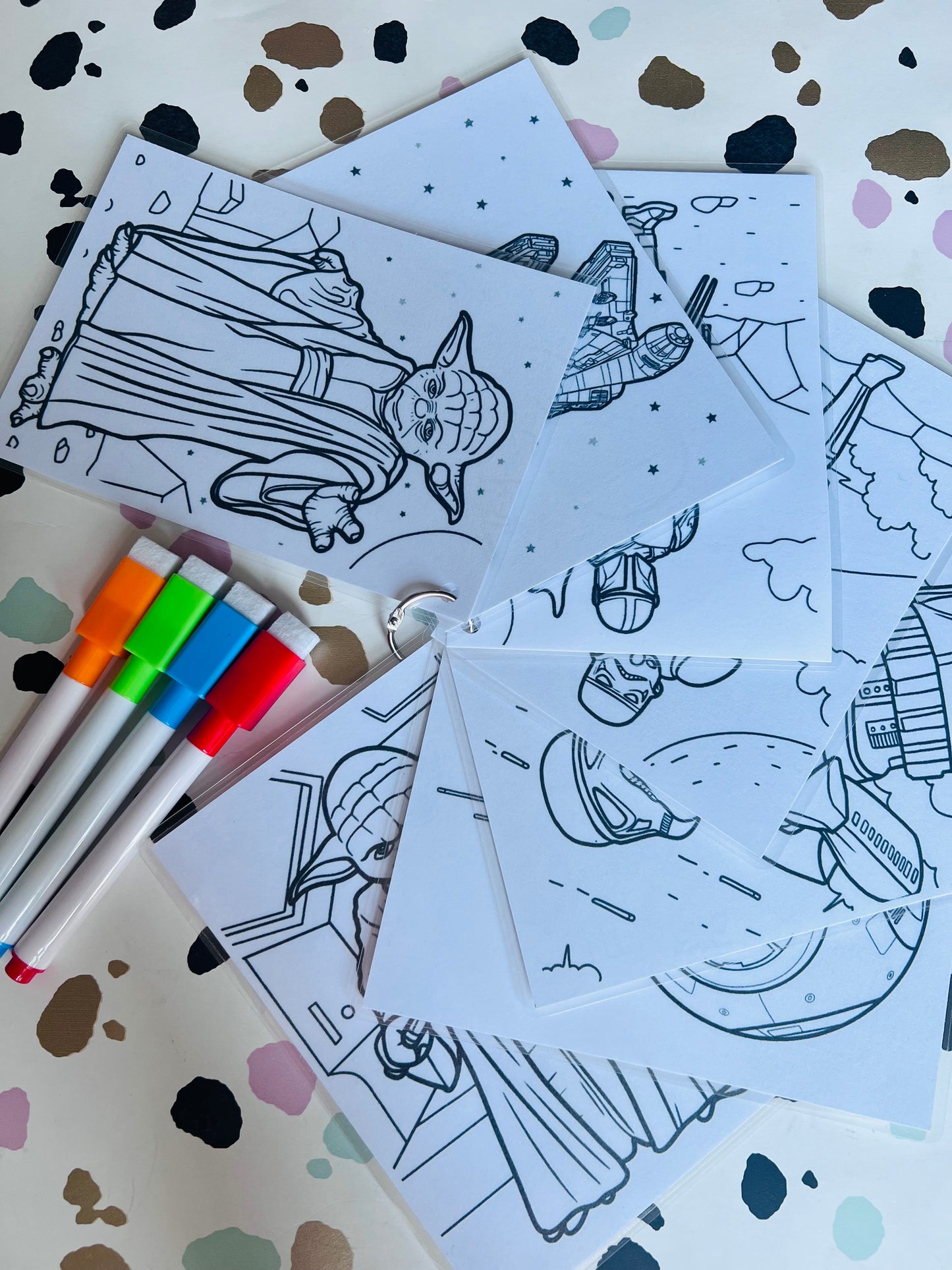 Star Wars Colouring Activity Wipe Clean Book - Crafts On The Go - Pocket Money Crafts - Children’s Learning - Children’s Colouring Books - Home Education