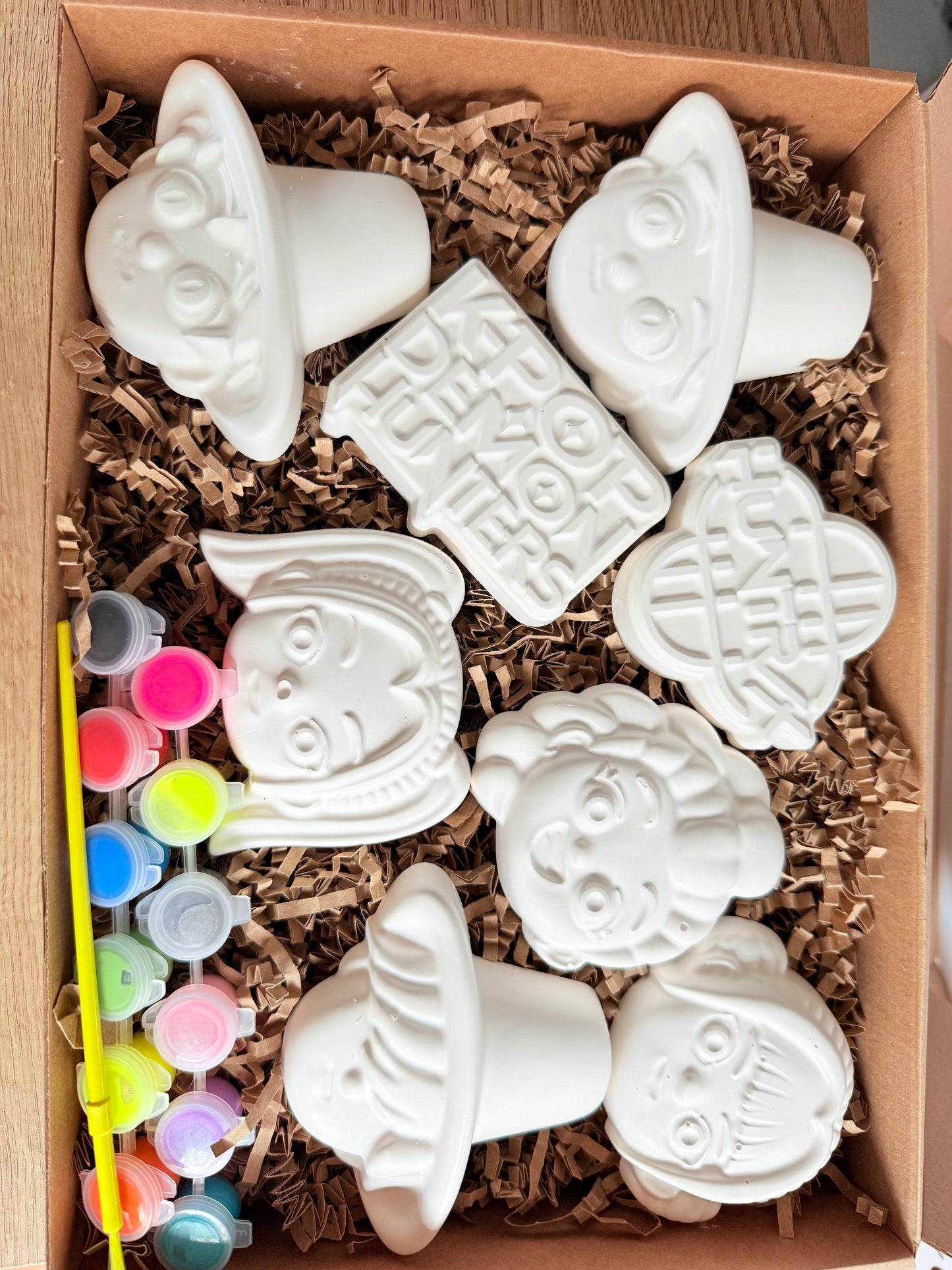 K POP characters inspired plaster of paris craft box - Activity set - Room decoration - Childrens Gifts - Gifts - Paintable - Painting