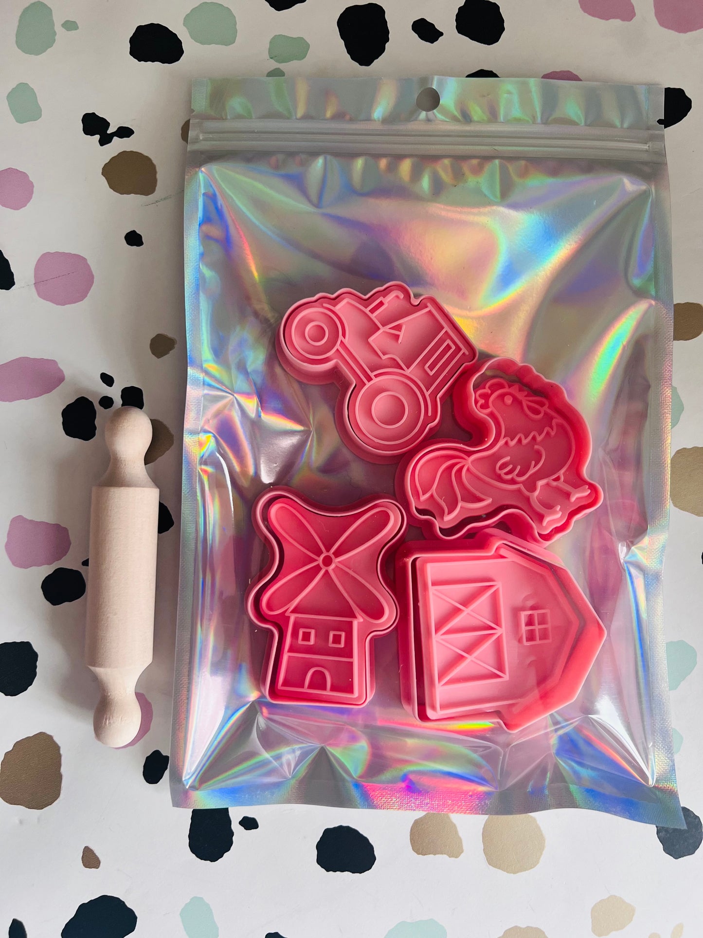 Farm yard modelling dough Shapes and cutters - Sensory Play - Semh - SEN - Home Education- Dough Fun - Eco Friendly children’s gifts - Gift ideas for children - Party Favours - children’s Crafts