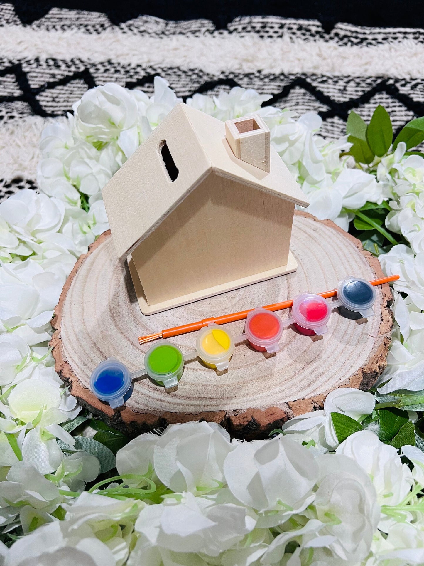 Paint your own Money box house - Activity set - Room decoration - Childrens Gifts - Gift - Paintable - Painting - wooden crafts - Craft Kit