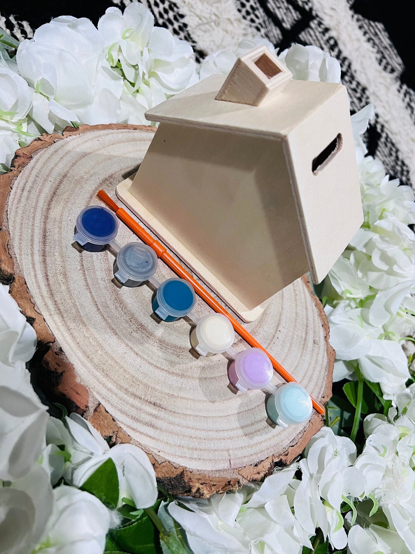 Paint your own Money box house - Activity set - Room decoration - Childrens Gifts - Gift - Paintable - Painting - wooden crafts - Craft Kit