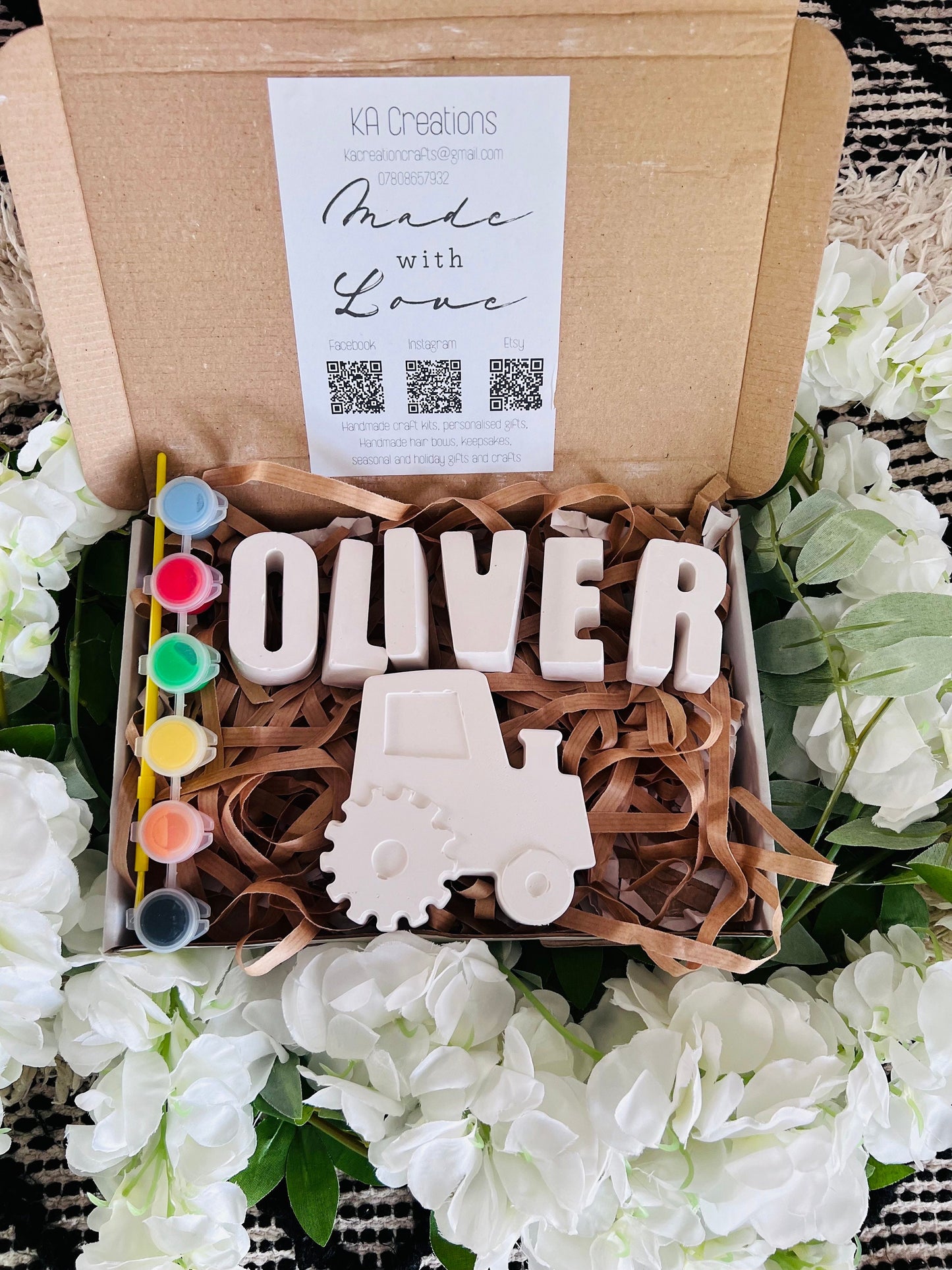 Paint your own name & Large Mould craft box - Activity set - Paintable gift - Childrens Gifts - Gift - Painting - Paintable - Personalised