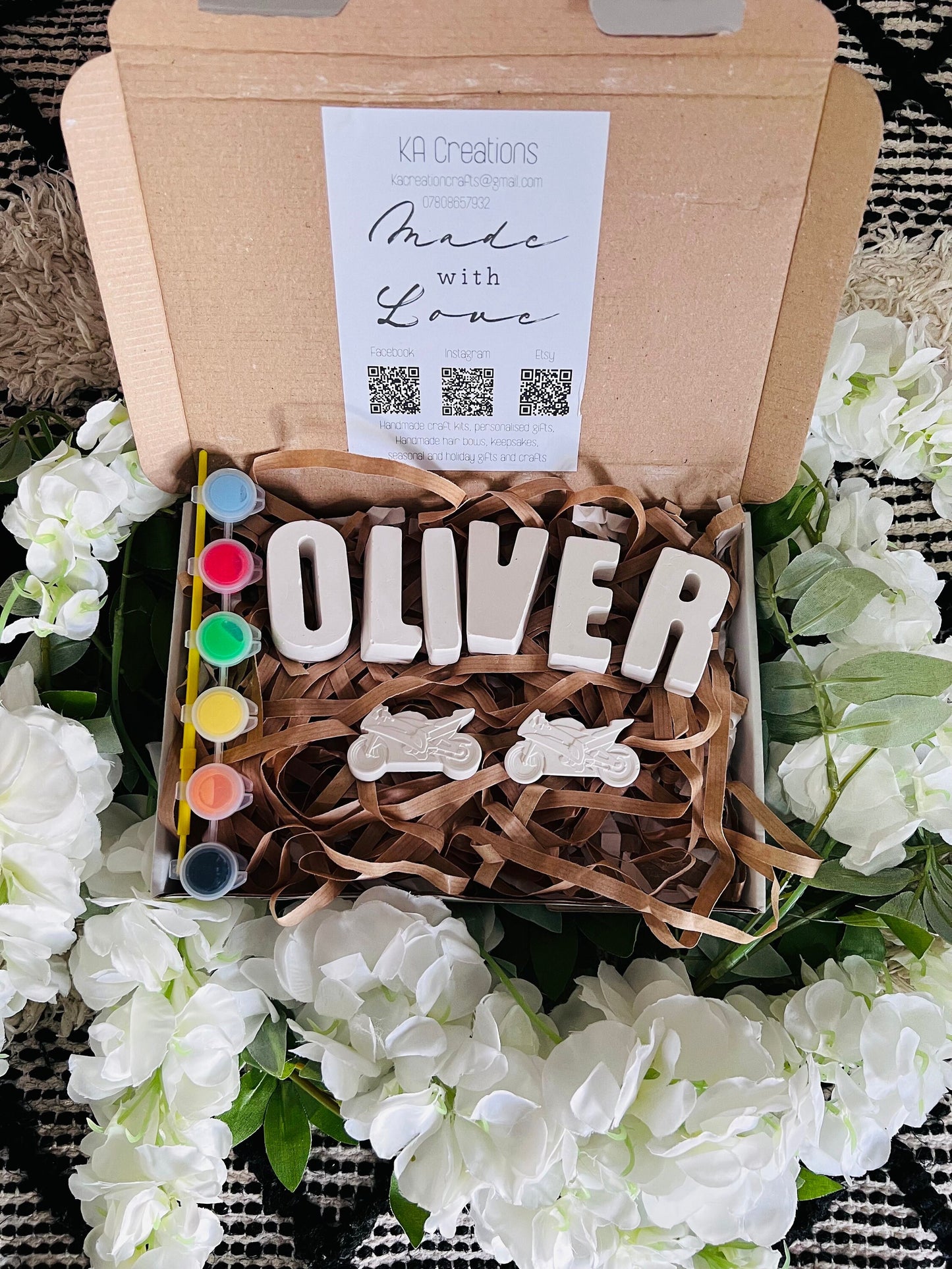 Paint your own name and small mould craft box - Activity set - Paintable gift - Childrens Gifts - Painting - Paintable - Personalised