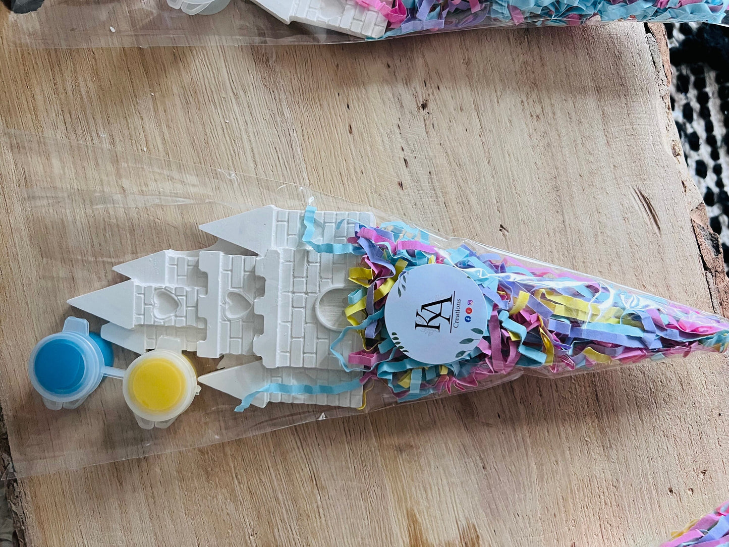 Paint your own Castle party favour gifts - Activity set - Room decoration - Childrens Gifts - Gifts - Paintable - Painting - Princess