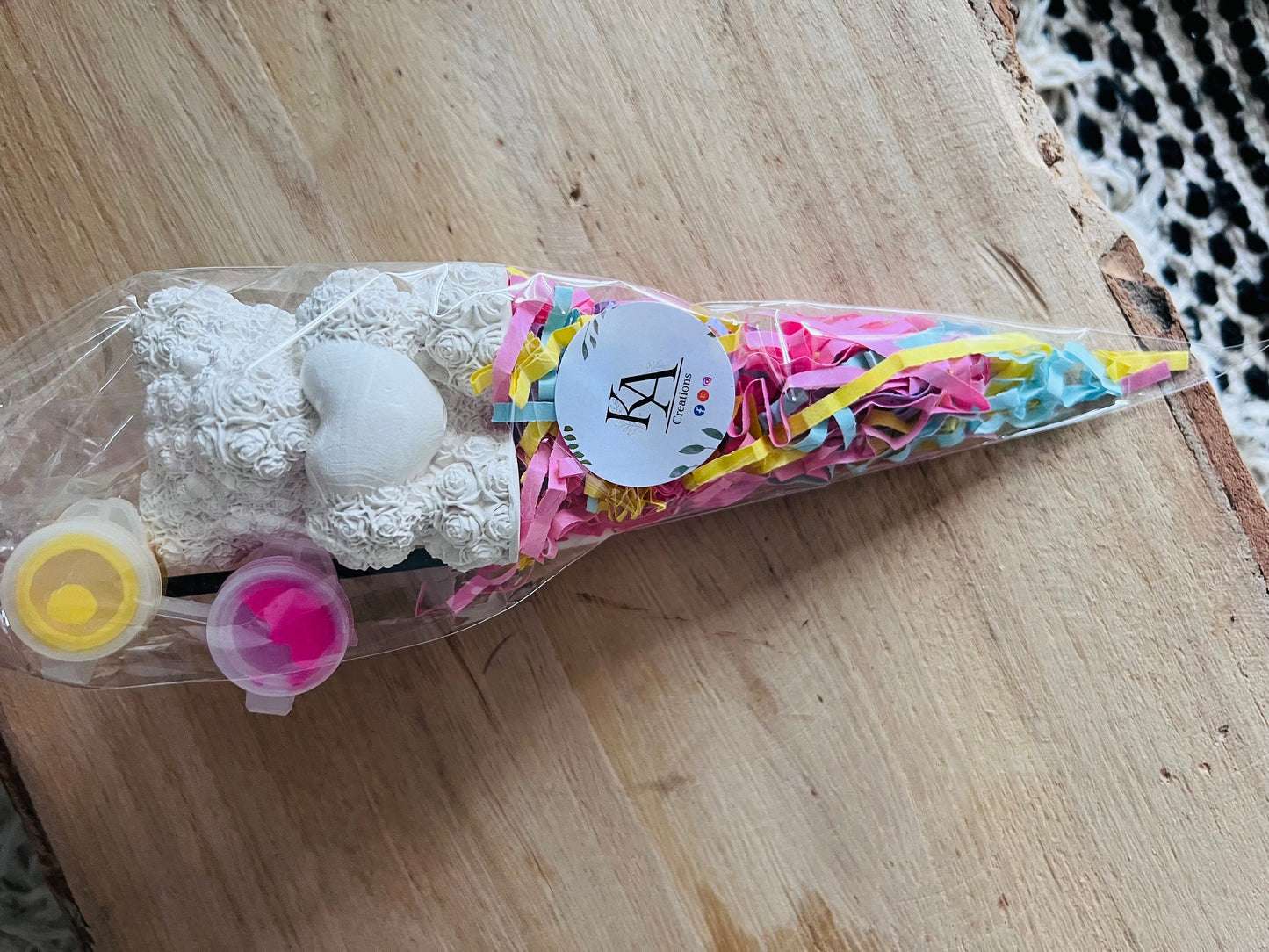 Paint your own Rose Bear party favour gifts - Activity set - Room decoration - Childrens Gifts - Gifts - Paintable - Painting - Heart