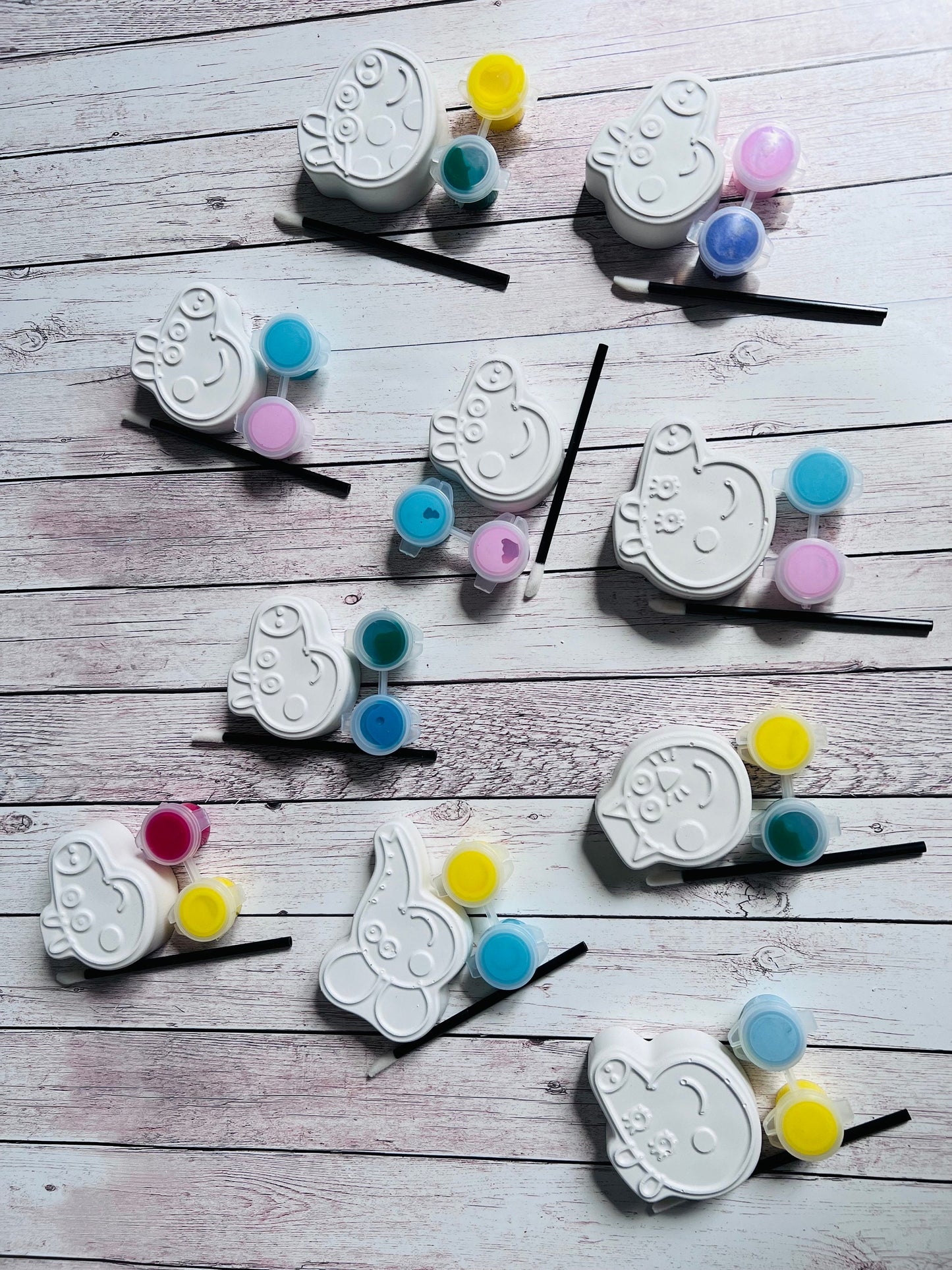 Paint your own plaster of Paris Pink Pig & friends mixed 1pc figure - Activity set - Childrens Gifts - Gift - - Painting - Party favour