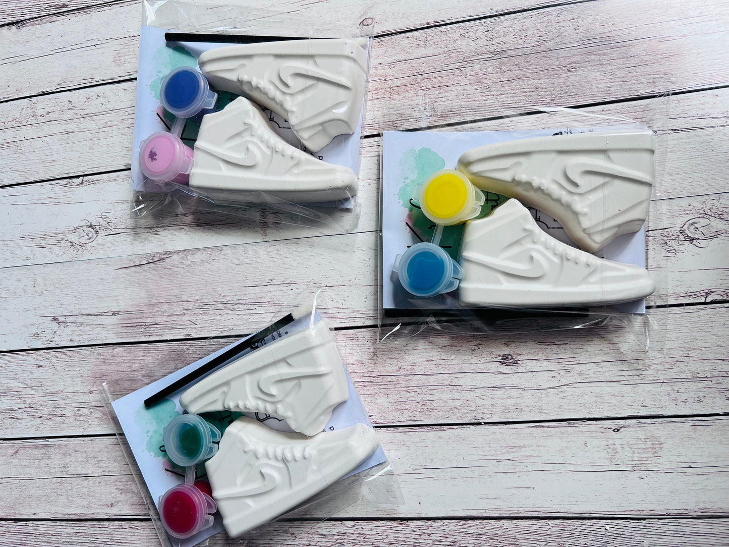Paint your own plaster of Paris trainers - sneakers - Activity set - Childrens Gifts - Gift - Painting - Party favour - character gift