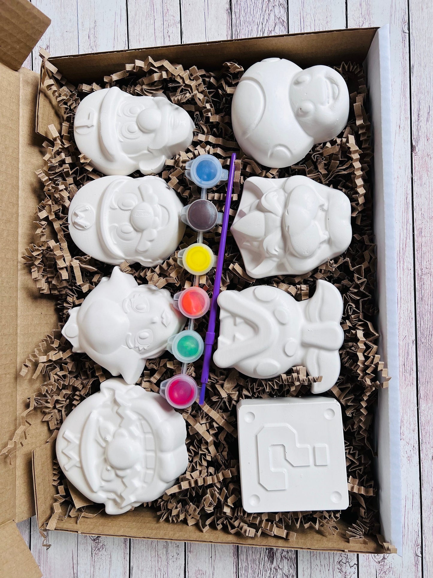 Mario inspired plaster of paris craft box - Activity set - Room decoration - Childrens Gifts - Gifts - Paintable - Painting - Mario