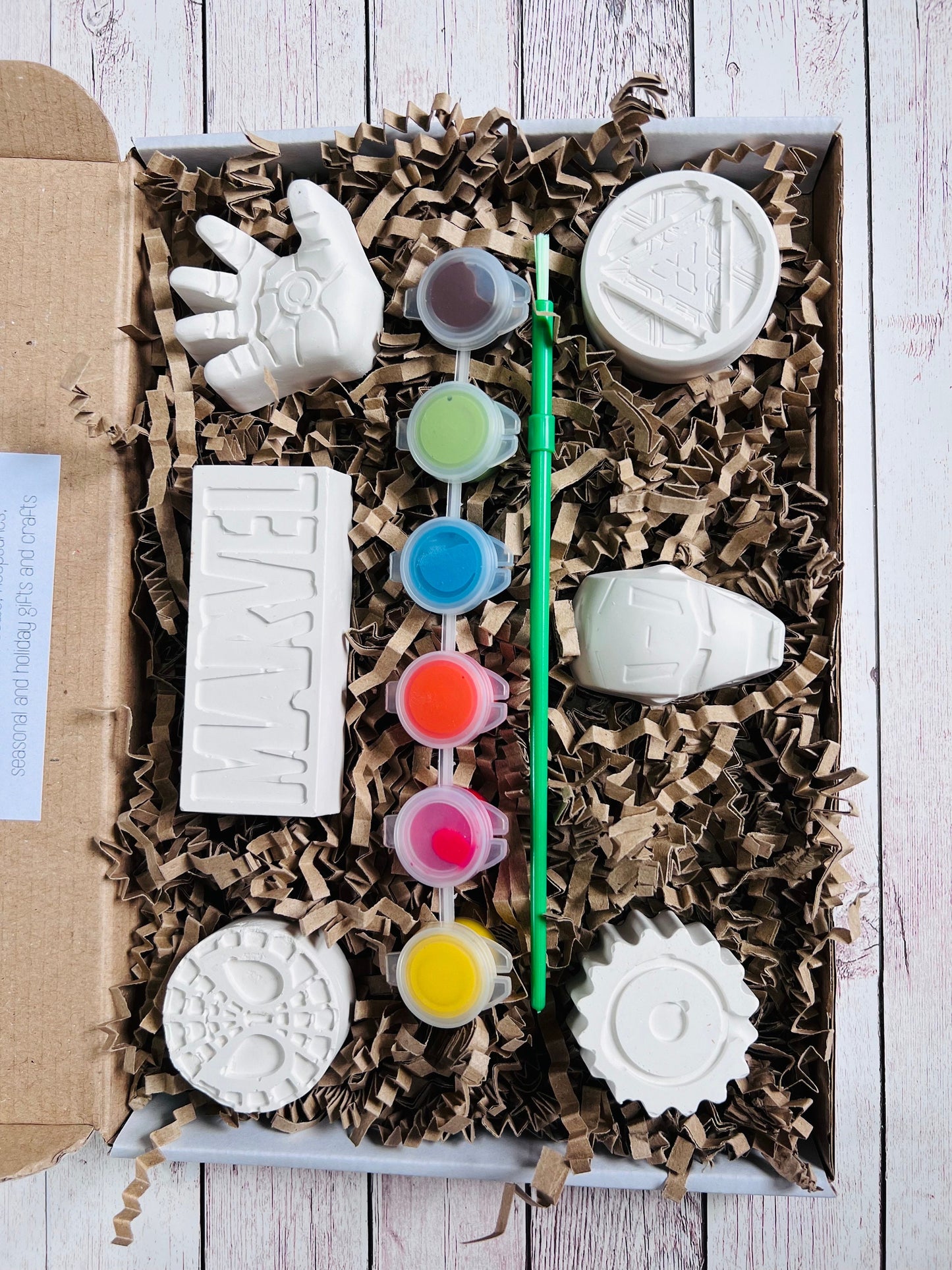 Marvel plaster of Paris craft box - Activity set - Room decoration - Childrens Gifts - Gifts - Paintable - Painting