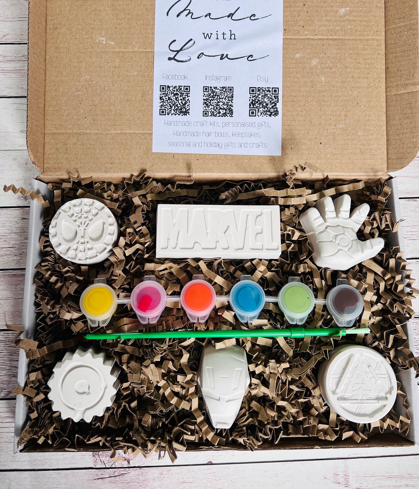 Marvel plaster of Paris craft box - Activity set - Room decoration - Childrens Gifts - Gifts - Paintable - Painting