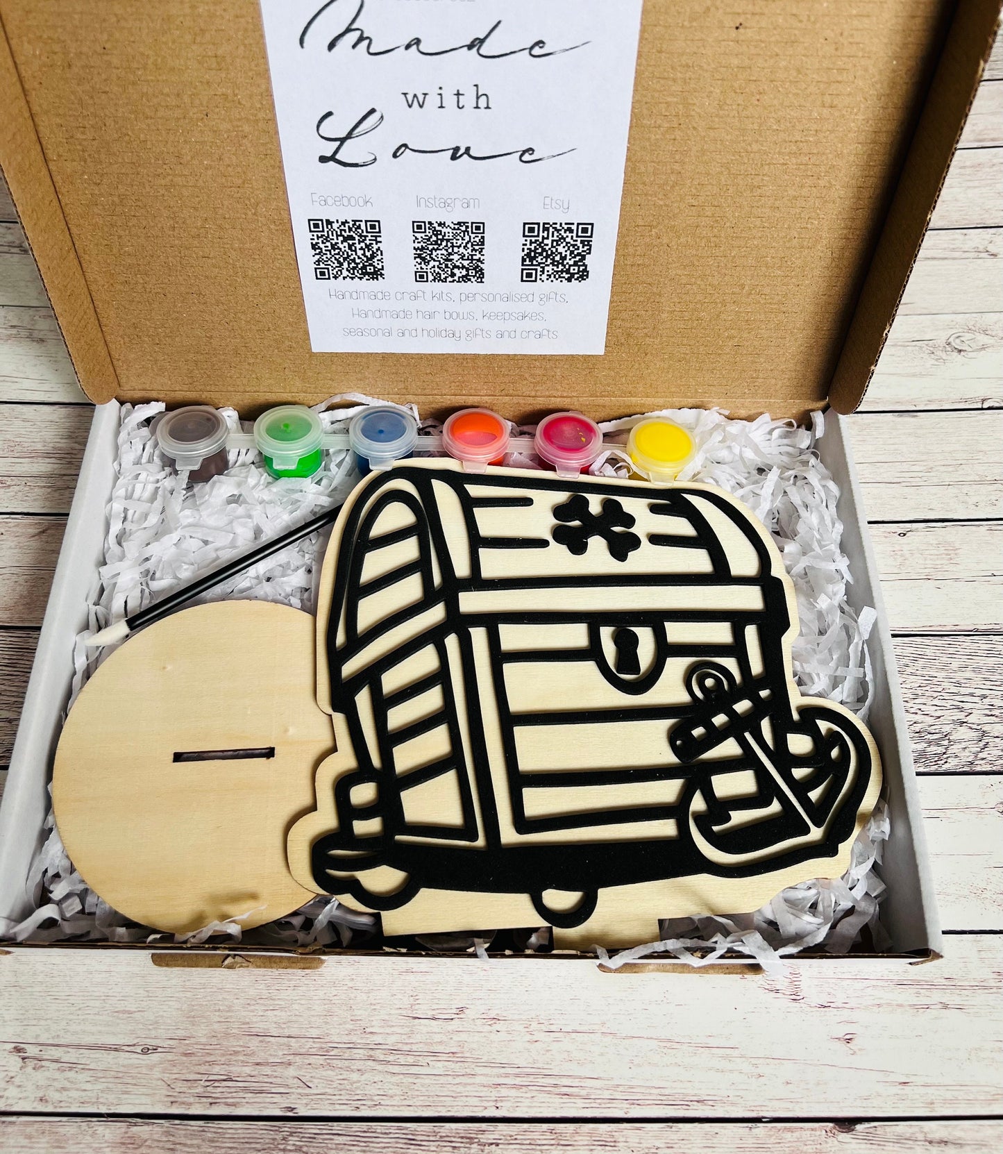 Paint your own Treasure chest - Activity set - Room decoration - Childrens Gifts - Paintable - Painting - Craft Kit - Toddler craft kit