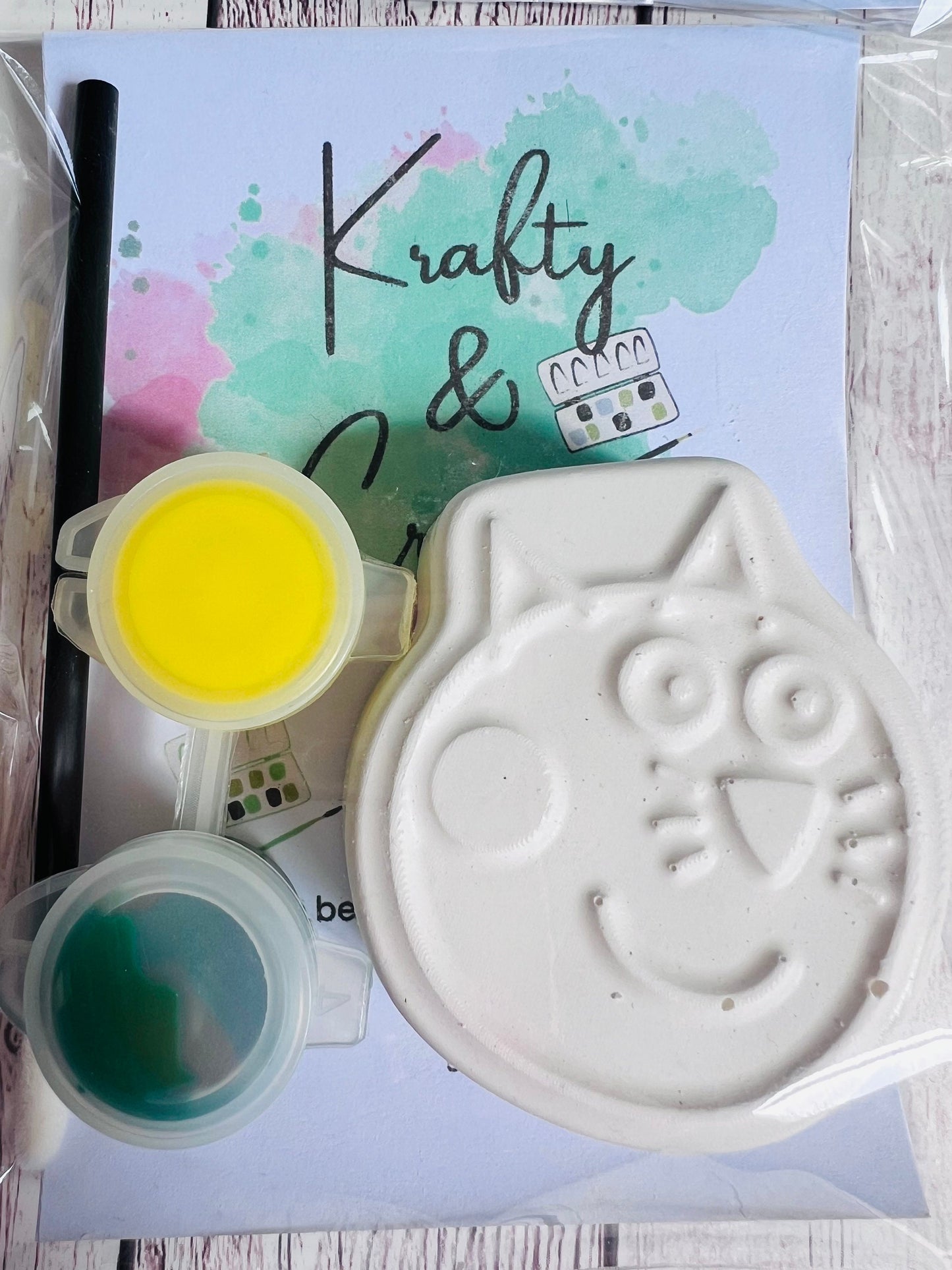 Paint your own plaster of Paris Pink Pig & friends mixed 1pc figure - Activity set - Childrens Gifts - Gift - - Painting - Party favour
