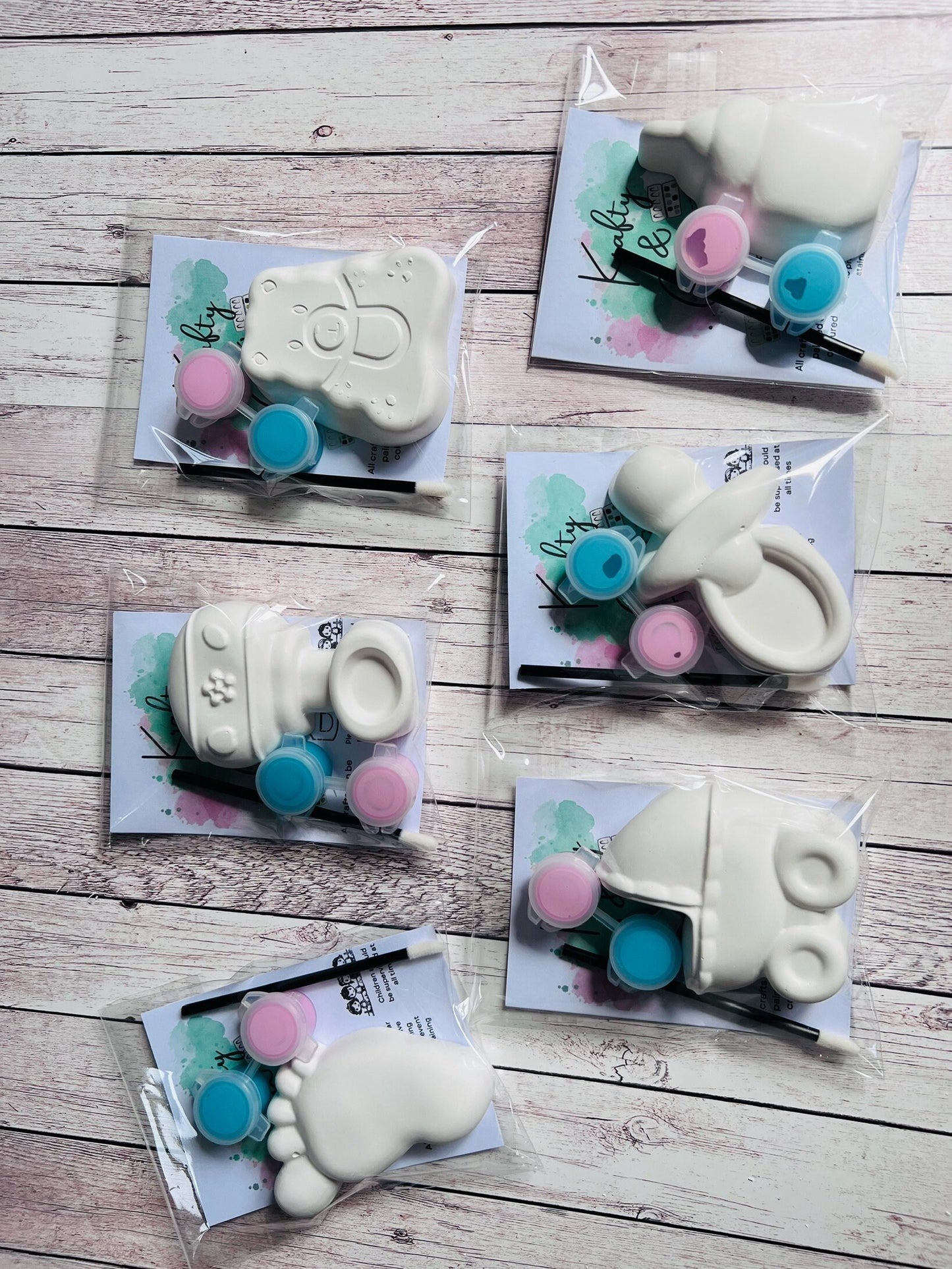 Paint your own plaster of Paris Gender reveal - Baby shower Idea - Baby shower game - Gender game - Activity set - Gift - Painting - Decor