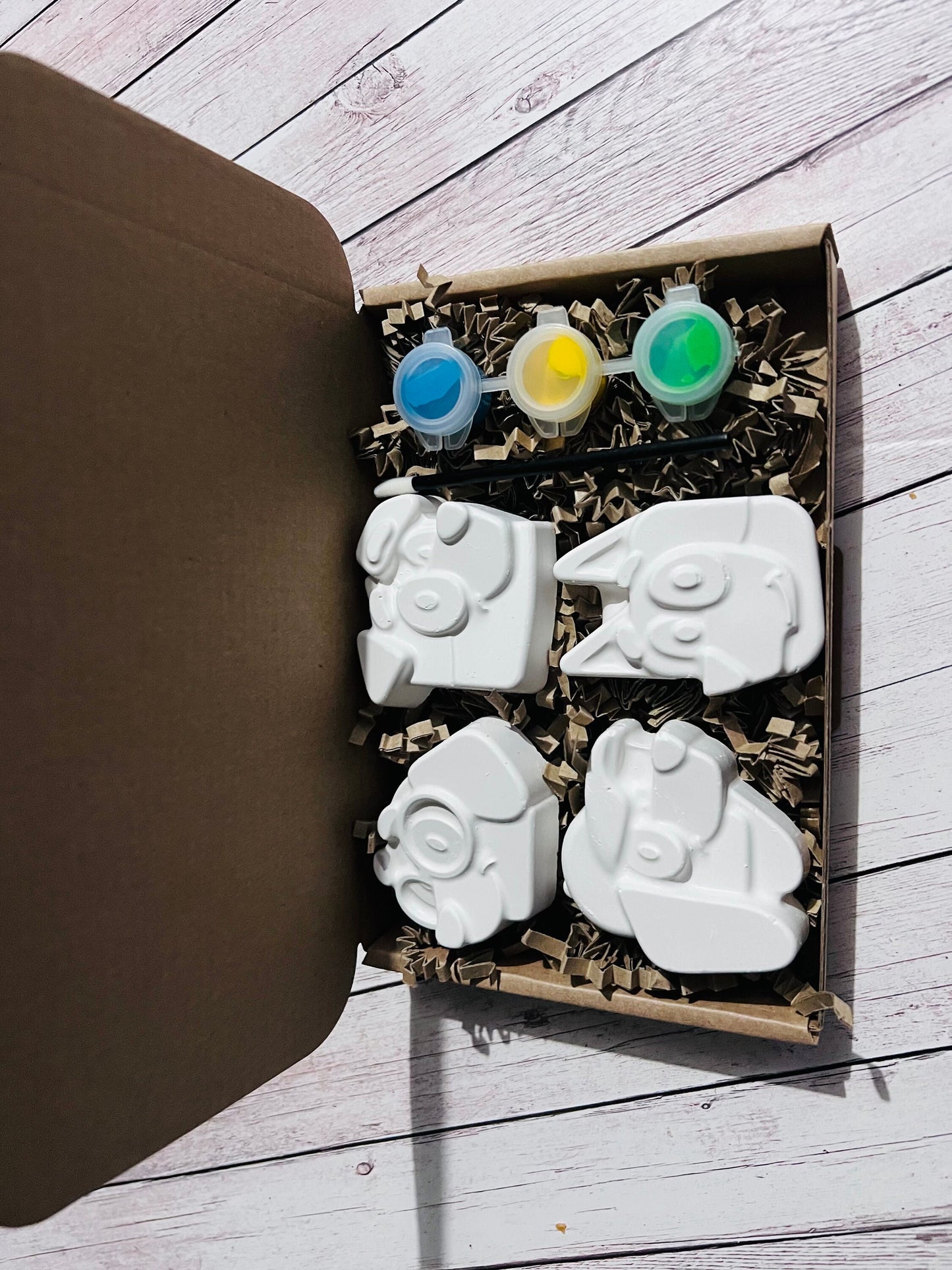 Blue dog and friends inspired plaster of paris craft box - Activity set - Room decoration - Childrens Gifts - Gifts - Paintable - Painting