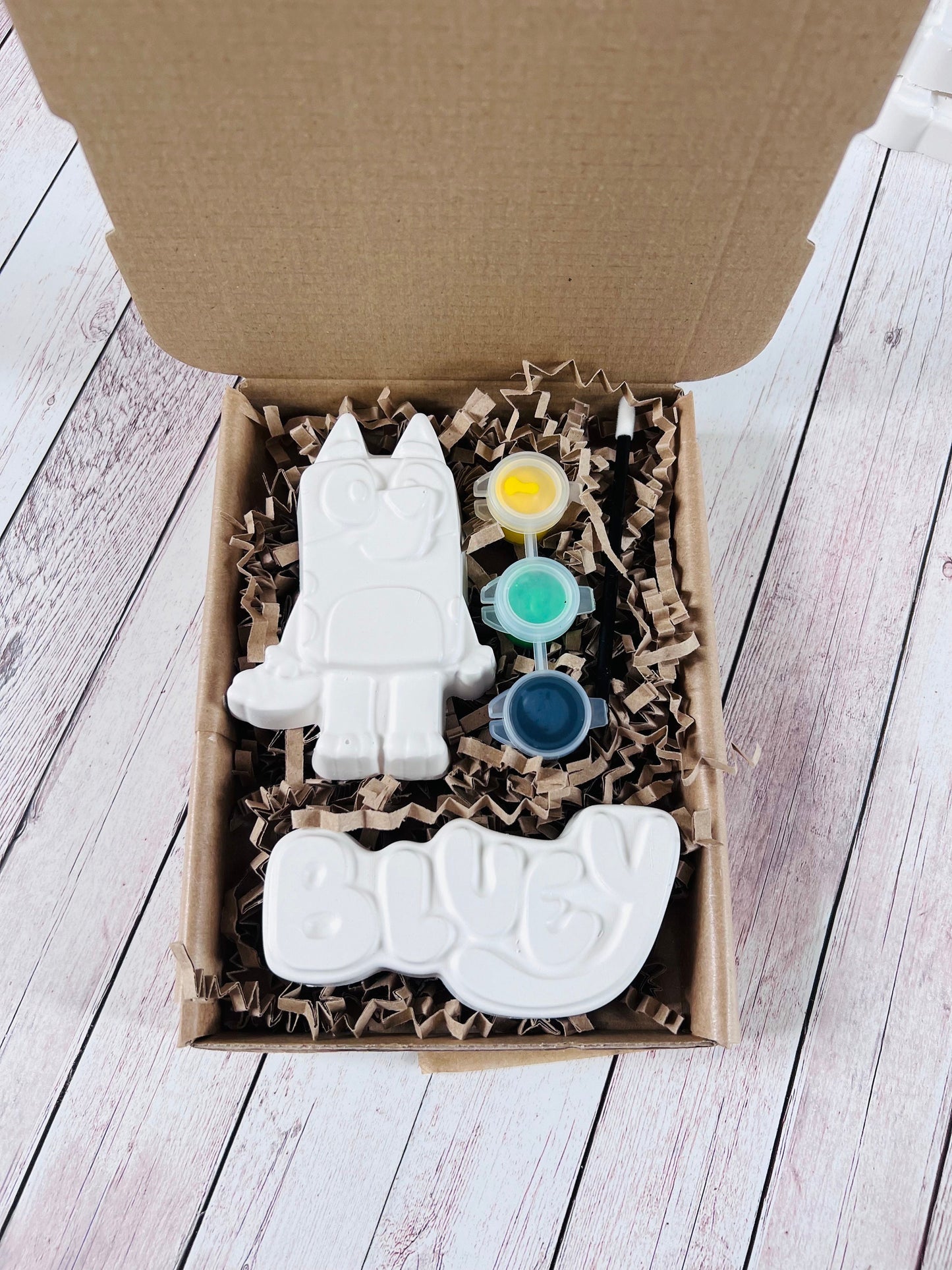 Blue dog inspired plaster of paris craft box - Activity set - Room decoration - Childrens Gifts - Gifts - Paintable - Painting - Art kit