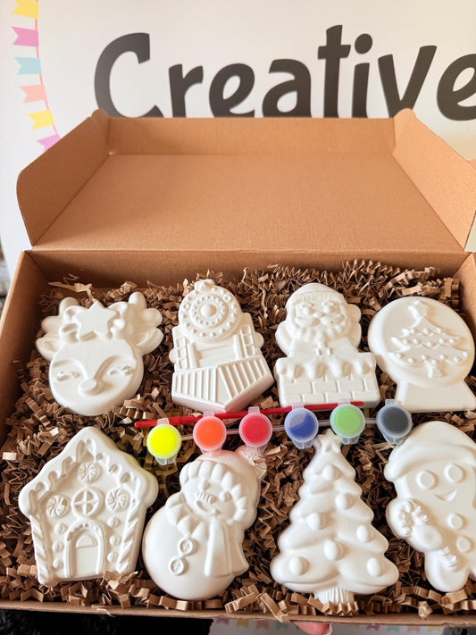 Christmas Plaster Craft Box – 8 Piece Paint Your Own Set | Kids Christmas Activity | Plaster Painting Kit | Christmas Eve Box Filler
