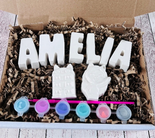 Introduce your child to art and creativity with our affordable craft kits for summer holidays.  Choose from small packs, a6, A5 or A4 boxes, or wonky boxes with slight imperfections at a fraction of the price.