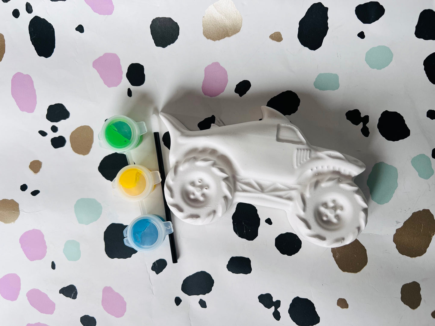 Paint your own Monster truck inspired plaster of Paris Figure - Activity set - Room decoration - Childrens Gifts - Gifts - Paintable - Painting