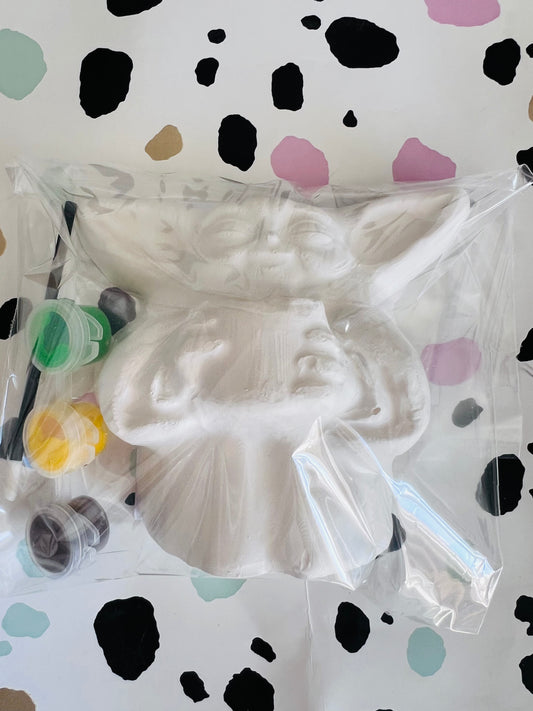 Paint your own Freestanding 3D plaster of Paris yoda figure - Room decoration - Painting Set - Groot Decoration - Paintable - Gifts