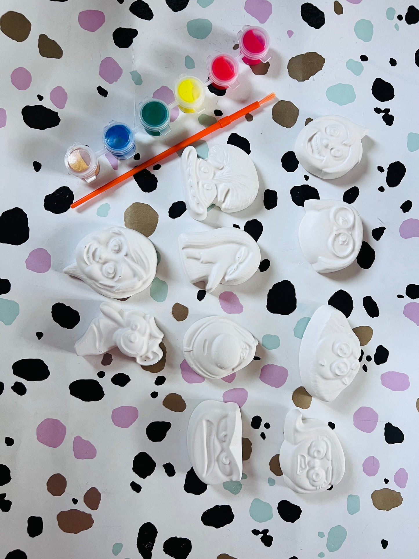 Paint your own emotions character plaster of paris craft box  - Activity set - Room decoration - Childrens Gifts - Gifts - Paintable - Painting - Unicorn