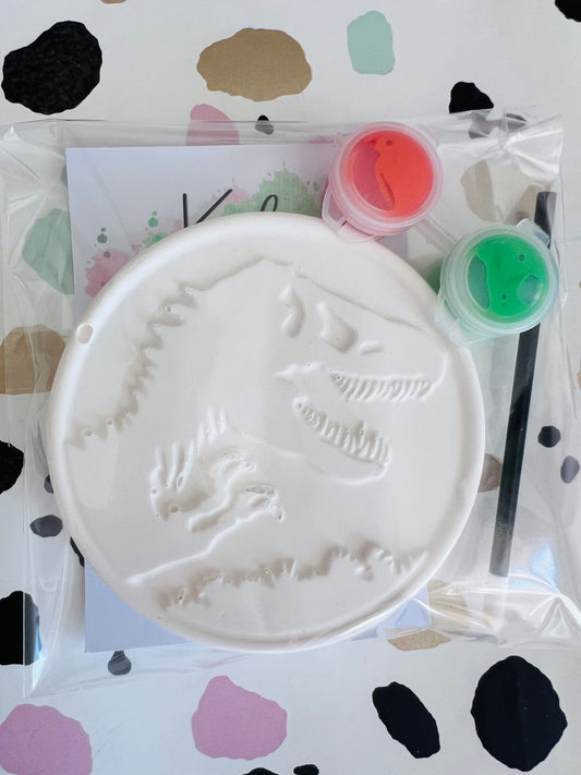 Paint your own dinosour fossil party favour gifts  - Activity set - Room decoration - Childrens Gifts - Gifts - Paintable - Painting - Animals