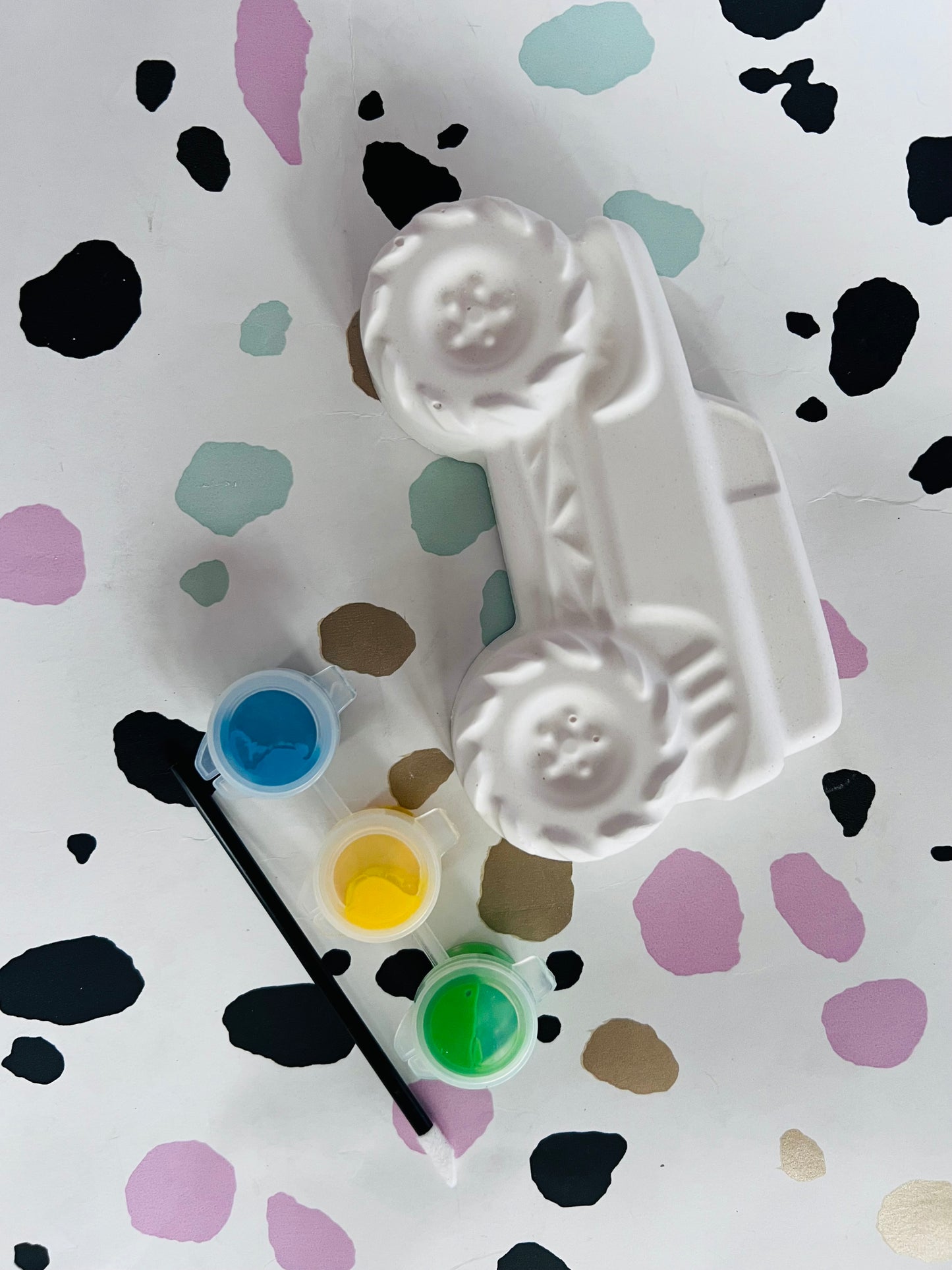 Paint your own Monster truck inspired plaster of Paris Figure - Activity set - Room decoration - Childrens Gifts - Gifts - Paintable - Painting