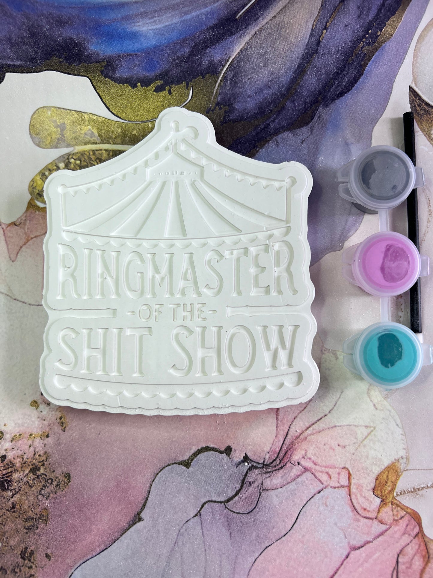 Ringmaster of the shit show inspired plaster of Paris decor - Activity set - Room decoration - Childrens Gifts - Gifts - Paintable - Painting