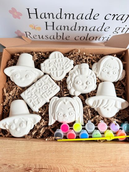 K POP characters inspired plaster of paris craft box  - Activity set - Room decoration - Childrens Gifts - Gifts - Paintable - Painting