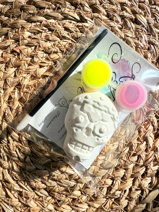 Paint your own flower skull Halloween themed craft box - Halloween decorations- Halloween ideas - Halloween crafts - children’s craft kits - children craft ideas - kids activities - paint your own figures - painting kit