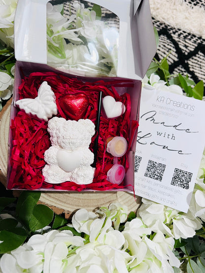 Mini Valentine’s Day gift set for kids - Valentines gift - Paint your own valentines bear - Galentines - Paint craft kit - Love - Rose Bear