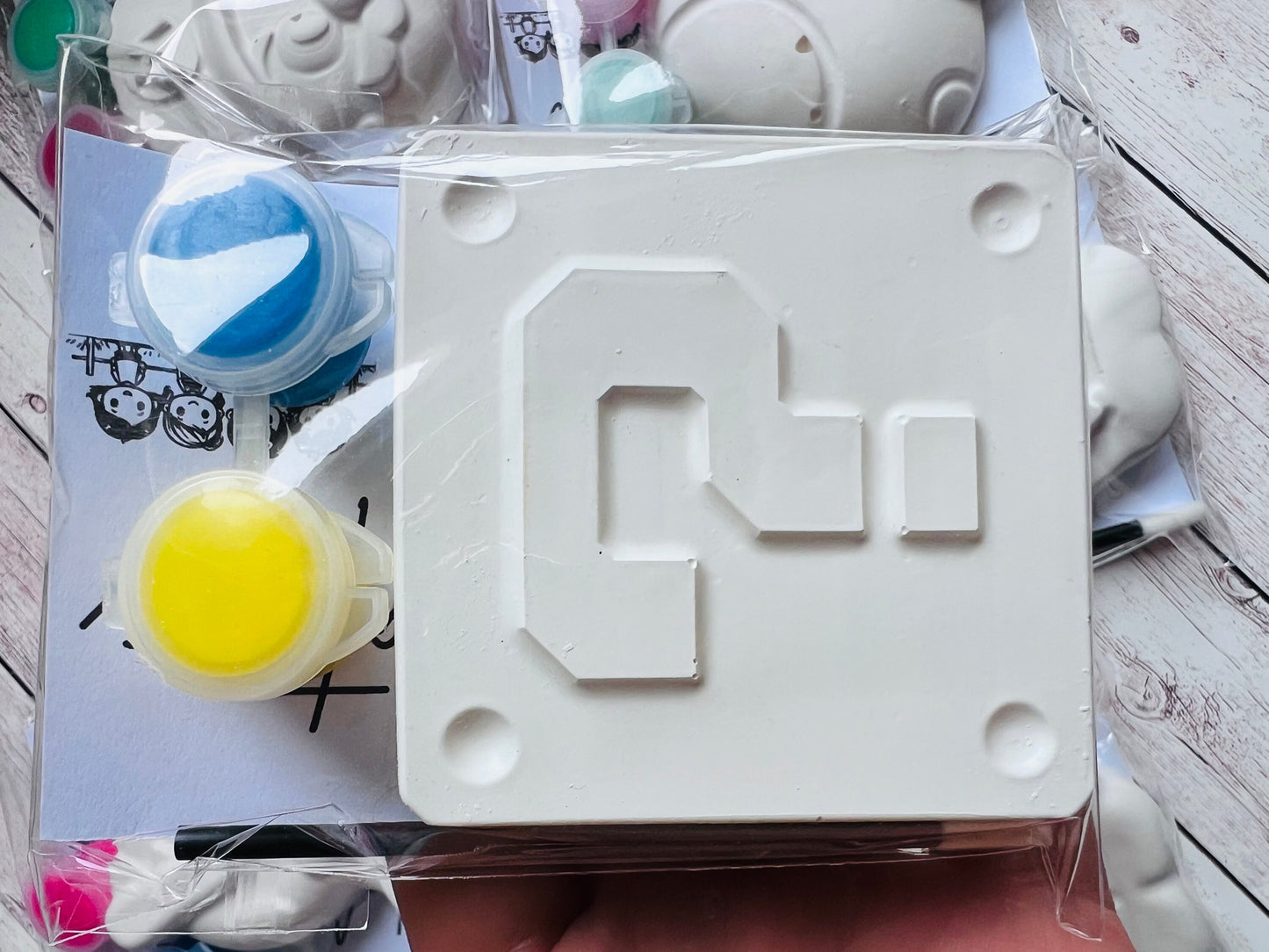 Paint your own Mario inspired plaster of Paris Figure - Activity set - Room decoration - Childrens Gifts - Gifts - Paintable - Painting