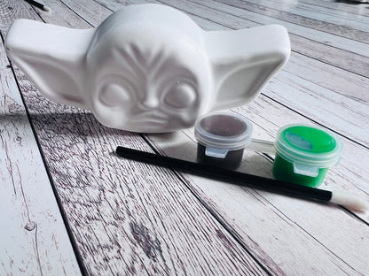 Paint your own plaster of Paris Star Wars YODA head - Activity set - Room decoration - Childrens Gifts - Gift  - Painting - Party favour
