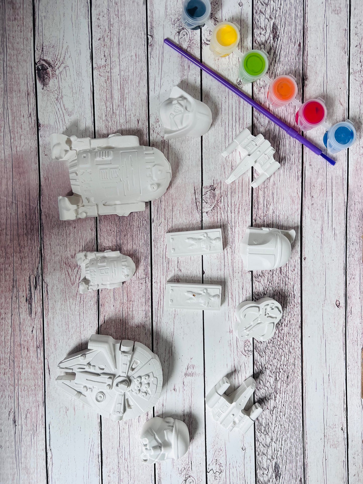 Star Wars inspired plaster of paris craft box  - Activity set - Room decoration - Childrens Gifts - Gifts - Paintable - Painting