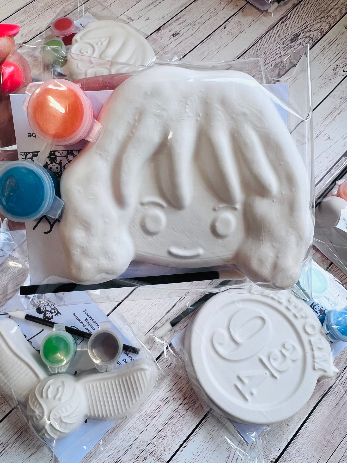 Paint your own Harry Potter  inspired plaster of Paris Figure - Activity set - Room decoration - Childrens Gifts - Gifts - Painting