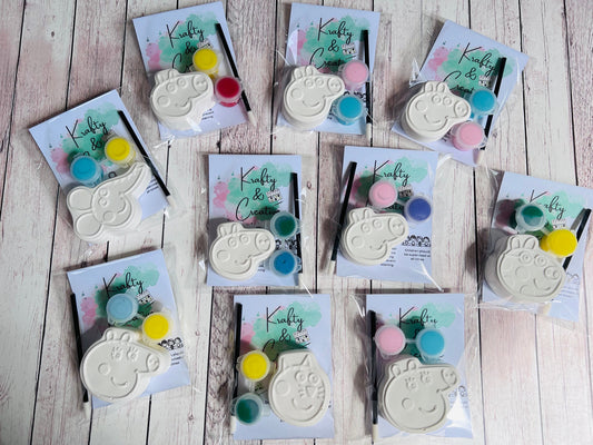 Paint your own plaster of Paris Pink Pig & friends mixed 1pc figure - Activity set - Childrens Gifts - Gift -  - Painting - Party favour