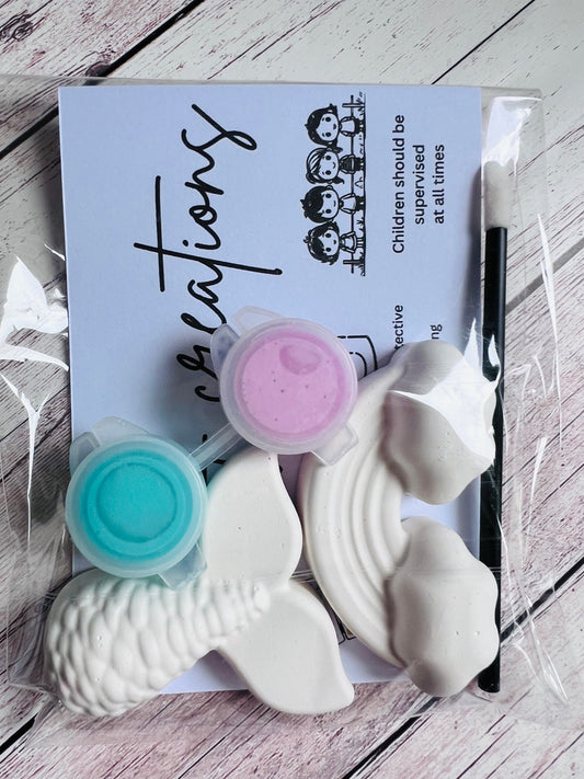 Paint your own plaster of Paris mermaid / unicorn kit  - Activity set - Room decoration - Childrens Gifts - Gifts - Paintable - Party favour