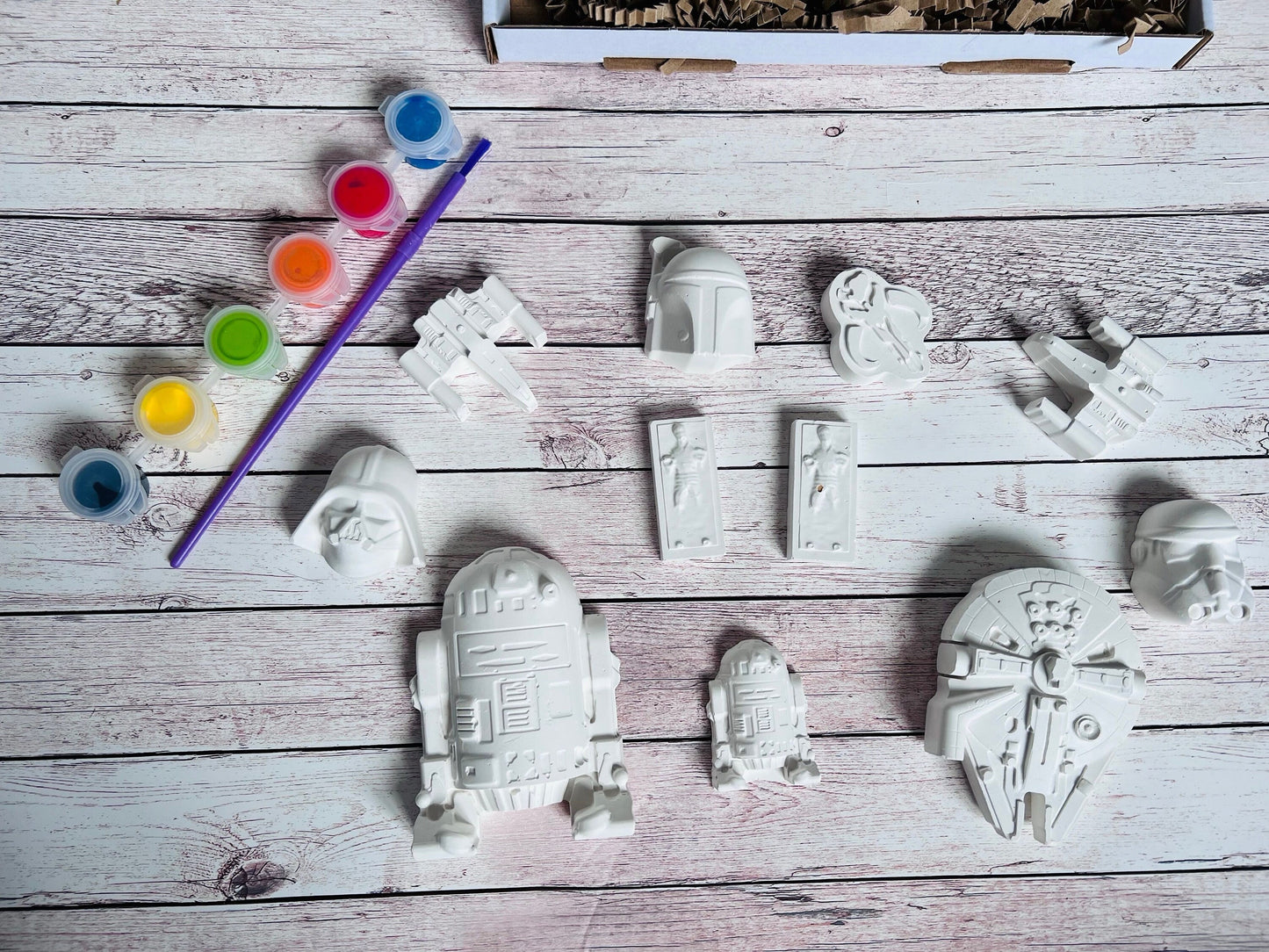 Star Wars inspired plaster of paris craft box  - Activity set - Room decoration - Childrens Gifts - Gifts - Paintable - Painting