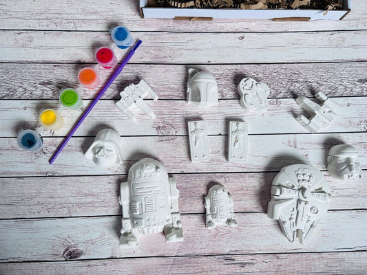 Star Wars inspired plaster of paris craft box  - Activity set - Room decoration - Childrens Gifts - Gifts - Paintable - Painting