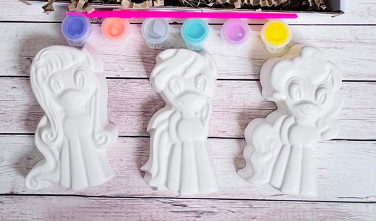 Pony - Horse inspired plaster of paris craft box  - Activity set - Room decoration - Childrens Gifts - Gifts - Paintable - Painting-