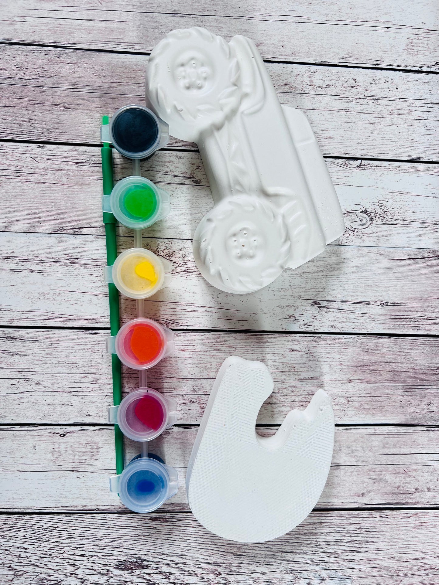 Monster Jam Grave Digger plaster of paris craft box - Activity set - Room decoration - Childrens Gifts - Gifts - Paintable