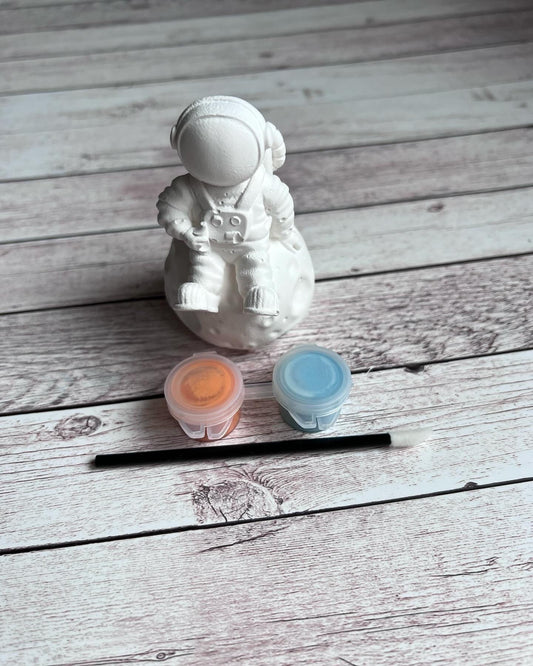 Paint your own plaster of Paris Astronaut inspired - Activity set - Childrens Gifts - Gift - Painting - Party favour - character gift