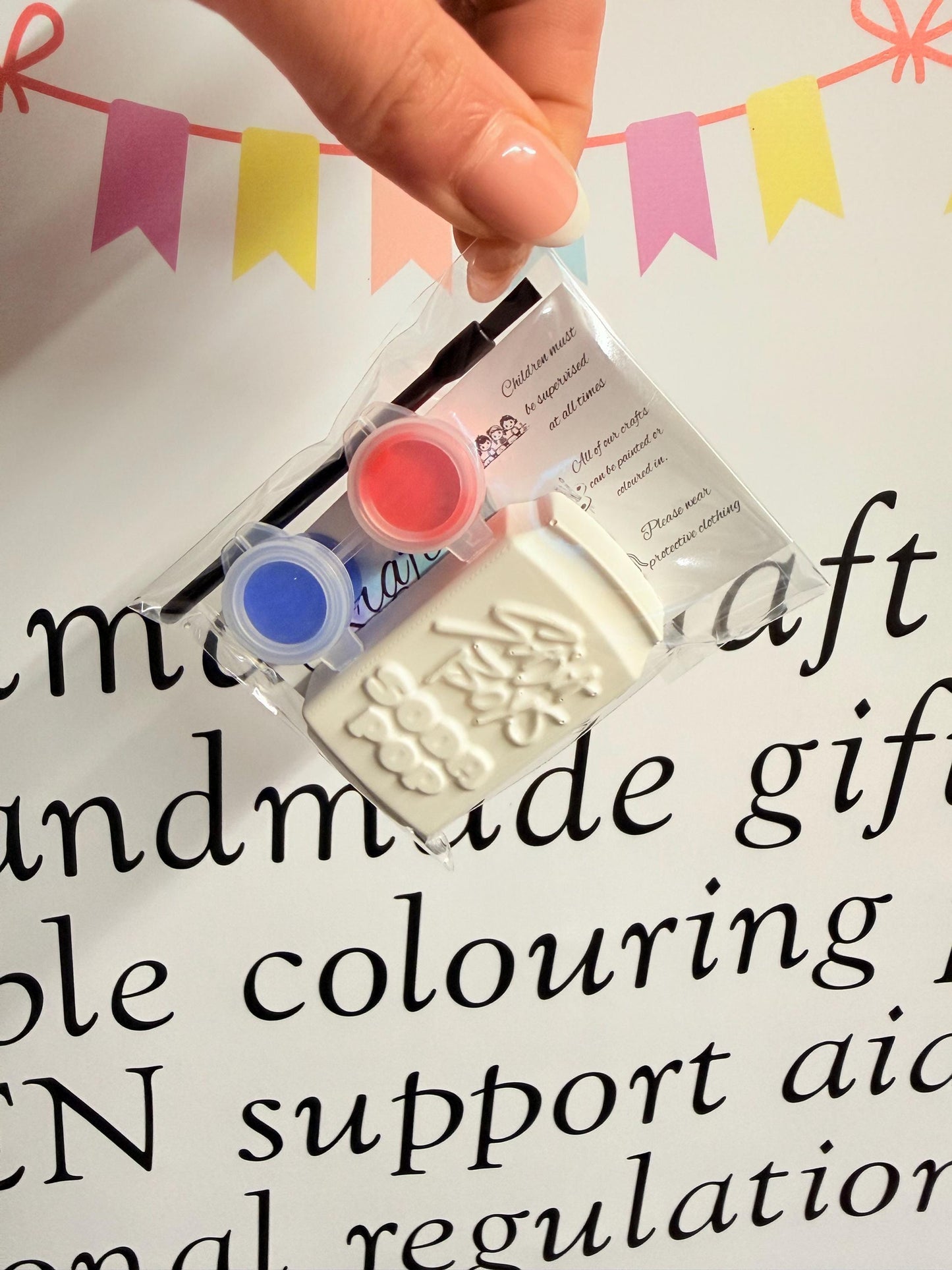 K-Pop Inspired Paint Your Own Party Favour | Korean Pop Craft Kit | Mini Plaster Painting Gift for Tweens & Teens